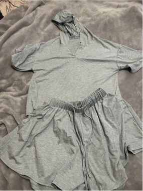 Women's Unbranded Gray Hoodie & Shorts Set M